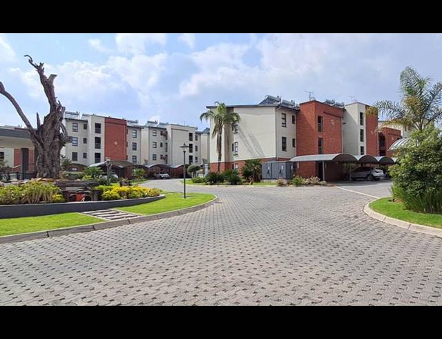 1 BEDROOM APARTMENT FOR SALE IN SEBENZA